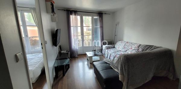 Appartement 2 pièces balcon et parking