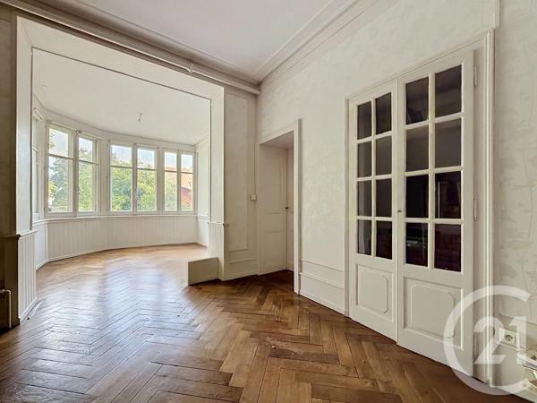 Appartement F5 à vendre  4 pièces - 122,53 m 2   MONTBELIARD  - 25