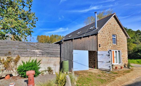 Belle longère en pierres rénovée – 134 m² habitables – aucun travaux à prévoir - (Landéan)