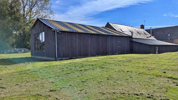 Belle longère en pierres rénovée – 134 m² habitables – aucun travaux à prévoir - (Landéan)