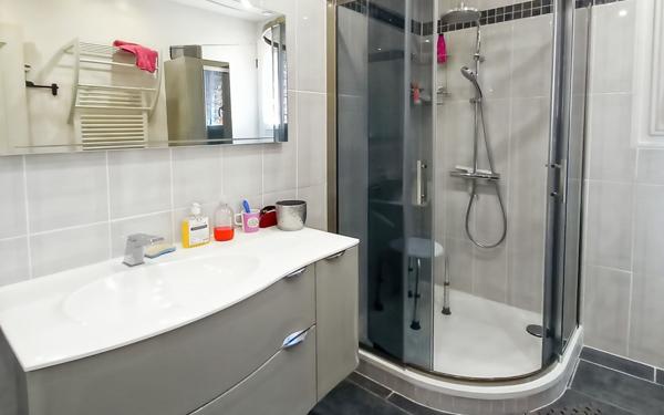 Maison à vendre    5 pièces • 191 m2 Pruniers-en-Sologne