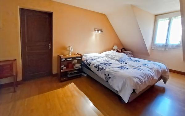 Maison à vendre    5 pièces • 191 m2 Pruniers-en-Sologne