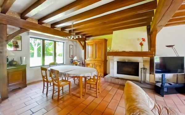 Maison à vendre    5 pièces • 191 m2 Pruniers-en-Sologne