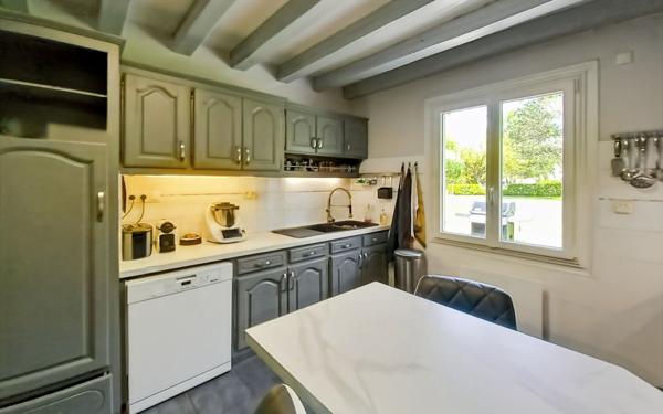 Maison à vendre    5 pièces • 191 m2 Pruniers-en-Sologne