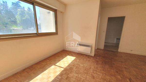 Appartement Saint Maur Des Fosses - Diderot - 1 pièce(s) 38 m2 avec parking.