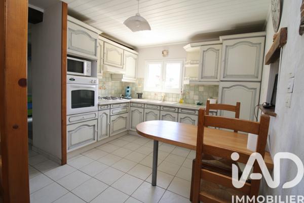 Maison à vendre 4 pièces 123 m² Veuzain-sur-Loire