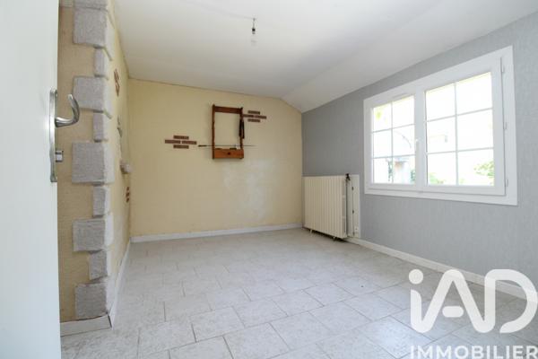 Maison à vendre 4 pièces 123 m² Veuzain-sur-Loire