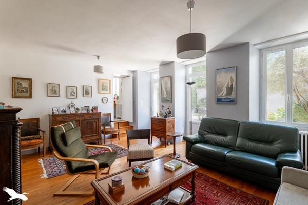 Maison à vendre 280 000 € Saint-Jean-d'Angély 7 p 240 m² DPE C