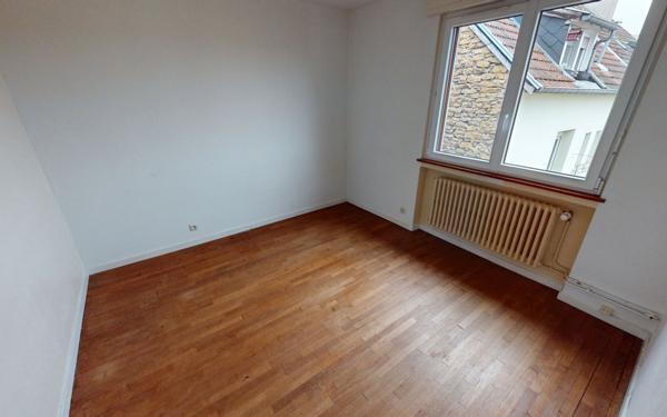 Immeuble à vendre    2 pièces • 175,50 m2 Metz