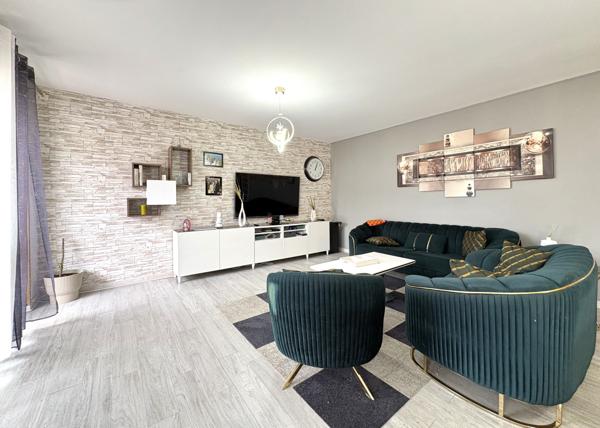 Saint-Étienne (42100) Bel appartement 3 chambres + balcon + garage double - Secteur Tréfilerie