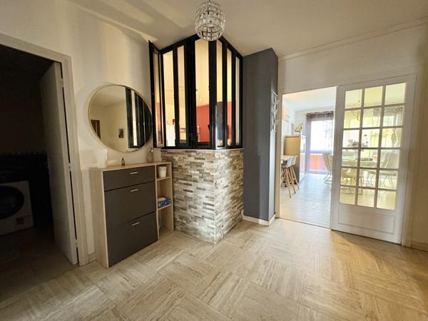 Saint-Étienne (42100) Bel appartement 3 chambres + balcon + garage double - Secteur Tréfilerie