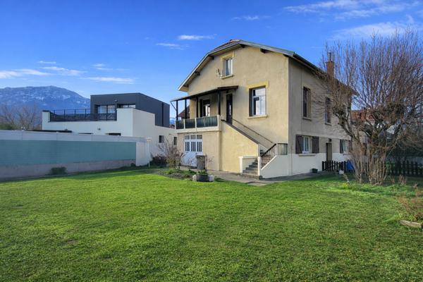 Maison 4 pièce(s) 3 chambre(s) 146 m²