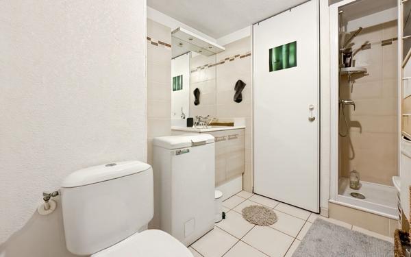 Appartement à vendre    2 pièces •  Lyon 8