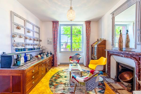 Immeuble 374 m²