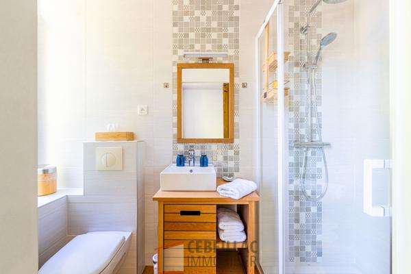 Immeuble 374 m²