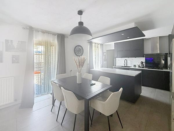 La Ciotat Maison familiale T5 de 125m² avec piscine -