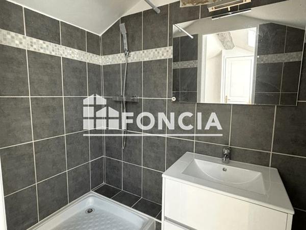 Location Appartement 3 pièces 84.24 m² - 123 RUE MICHEL PICARD Villefranche Sur Saone 69400