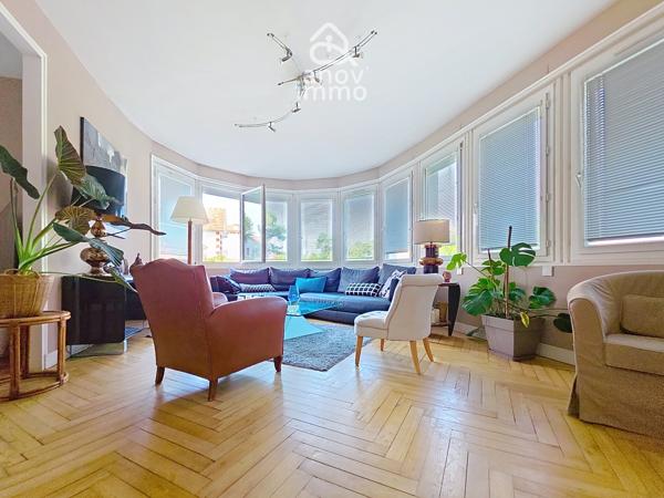 Maison
                                                                                                                                                                                                                                                                                                                        11 pièce(s)                                                                                                                                                                                                          7 chambre(s)                                                                                                                                                                                                          250  m²