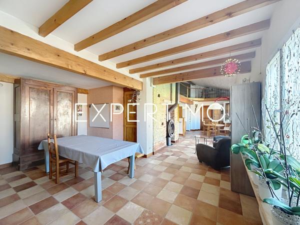 Ayguesvives (31450) Ayguesvives, maison 8 pièces, 240 m2 env. avec piscine, garage attenant et dépendances sise sur une parcelle d