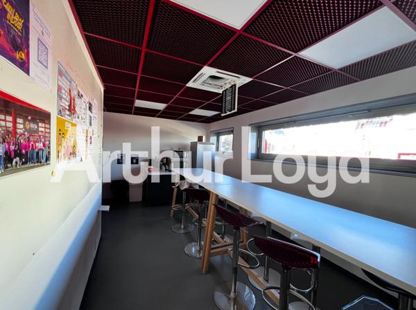 Plateau de bureaux - À Louer - Hérouville-St-Clair
