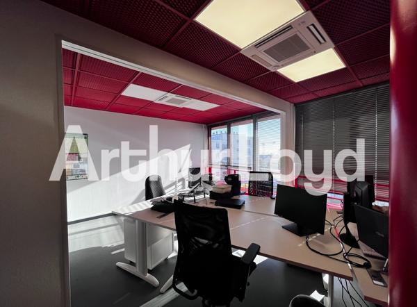 Plateau de bureaux - À Louer - Hérouville-St-Clair
