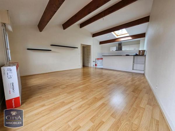 Appartement à louer 3 pièces 74.91m² Poitiers (86000)