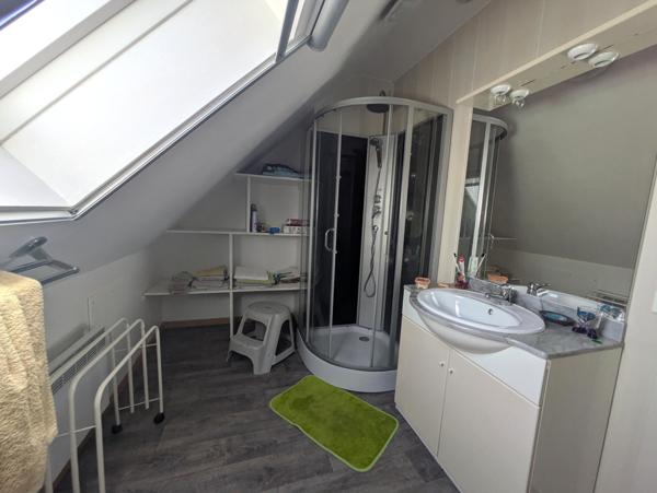 44410 SAINT-LYPHARD- Maison familiale 4 chambres dont 2 au rdc -dépendances, garages et grand terrain