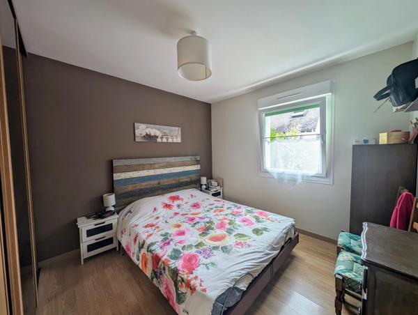 44410 SAINT-LYPHARD- Maison familiale 4 chambres dont 2 au rdc -dépendances, garages et grand terrain