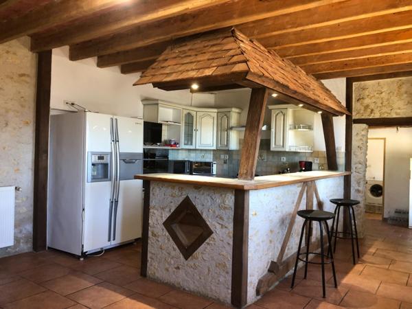 Jolie fermette restaurée dans un cadre magnifique