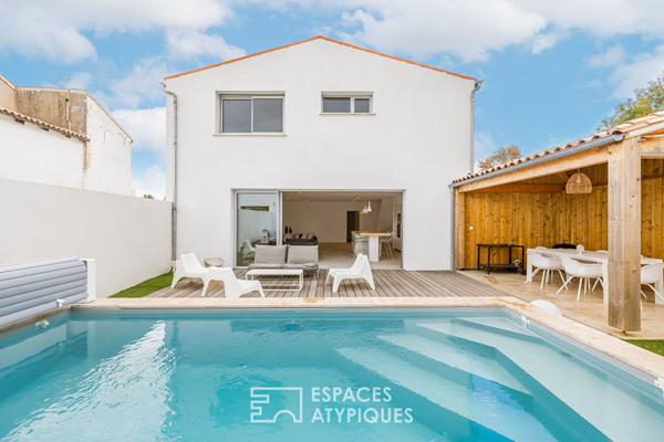 Maison contemporaine chic avec piscine