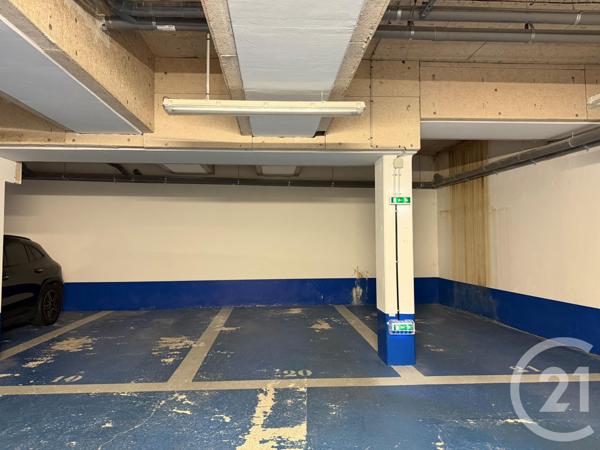 Parking à vendre  12,60 m2 PARIS - 75015