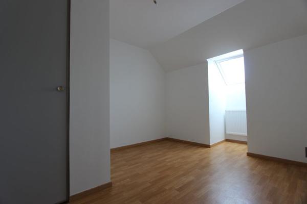 UN APPARTEMENT T3 DUPLEX, AU BRADEN. -