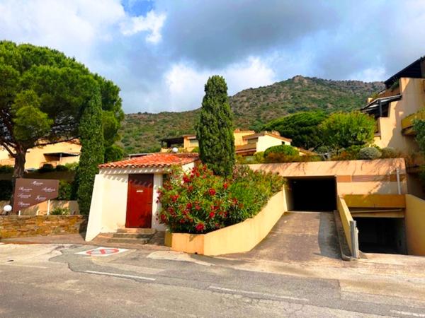 Duplex en RDJ de 72 m² à Saint-Clair, Lavandou, 610 000