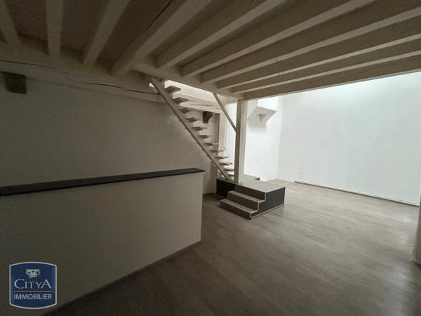 Appartement à louer 2 pièces 62.09m²