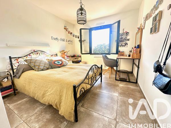 Maison à vendre 8 pièces 215 m² Uchaux