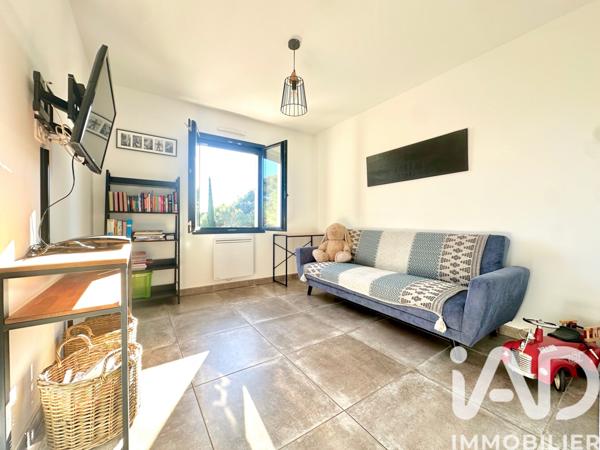 Maison à vendre 8 pièces 215 m² Uchaux