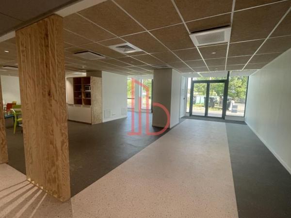 Bureau de 134 m² à louer à Bordeaux Sud-Ouest
