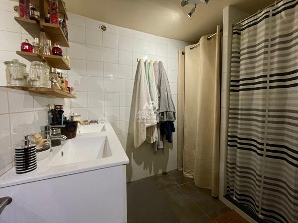 CHAVILLE - Centre - Comme une maison! 470 000 € **  - Référence  719-720-C
