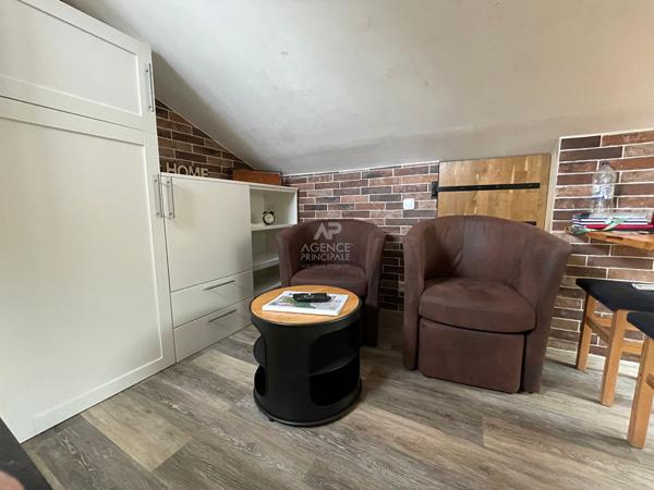 CHAVILLE - Centre - Comme une maison! 470 000 € **  - Référence  719-720-C