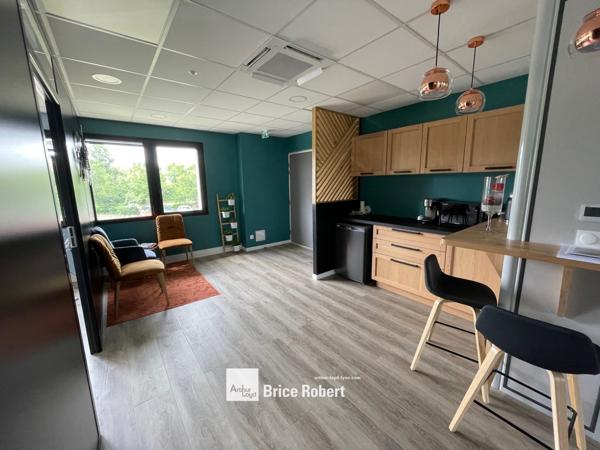 Bureaux à louer à Francheville avec salle de réunion et climatisation