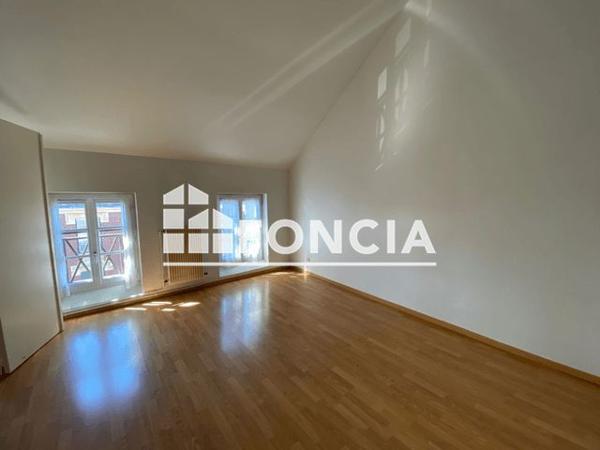 Location Appartement 3 pièces 76.12 m² - 10/12 RUE DE SAINT JEAN Pontoise 95300