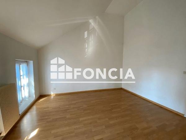 Location Appartement 3 pièces 76.12 m² - 10/12 RUE DE SAINT JEAN Pontoise 95300