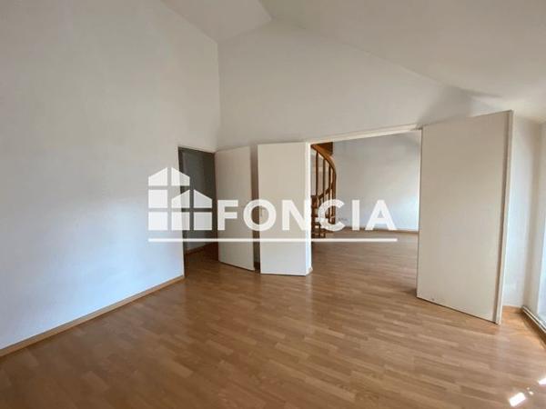 Location Appartement 3 pièces 76.12 m² - 10/12 RUE DE SAINT JEAN Pontoise 95300