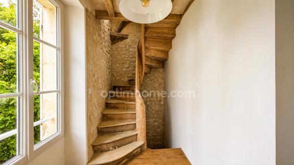 À l'orée de la forêt, une maison de 180m² de caractère entièrement rénovée