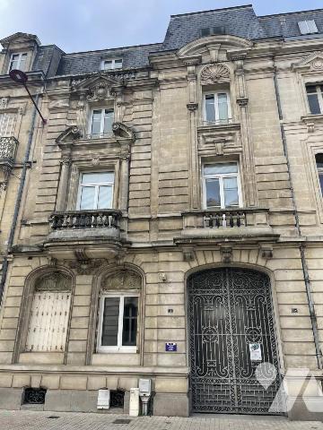 Immeuble Haussmannien Le Mans centre.