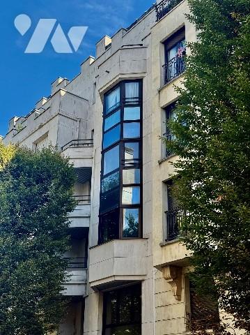 Appartement trois pièces deux chambres 76m² avec cave et parking