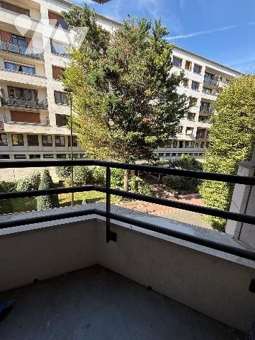 Appartement trois pièces deux chambres 76m² avec cave et parking