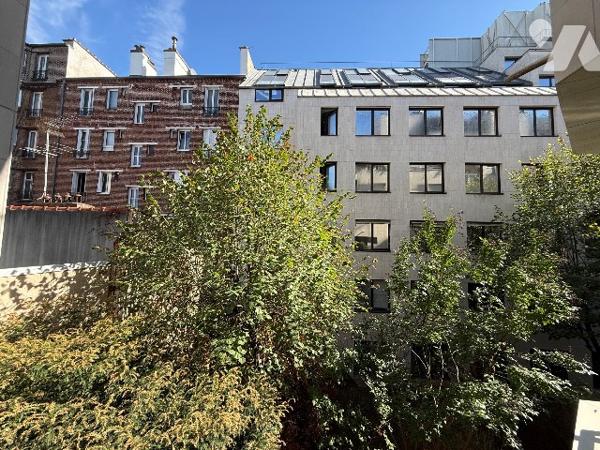 Appartement trois pièces deux chambres 76m² avec cave et parking