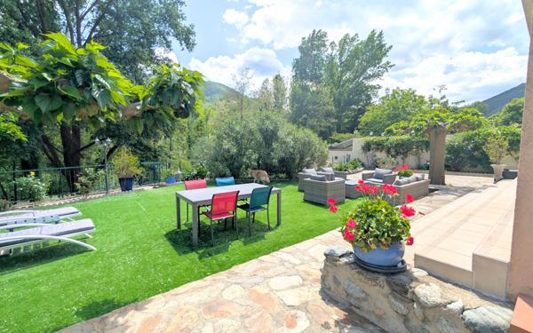 Maison à vendre    6 pièces • 176 m2 Arles-sur-Tech