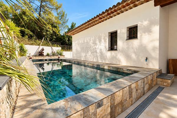 Maison 5 chambre(s) de luxe à vendre - Roquefort-les-Pins, Alpes-Maritimes - 06
